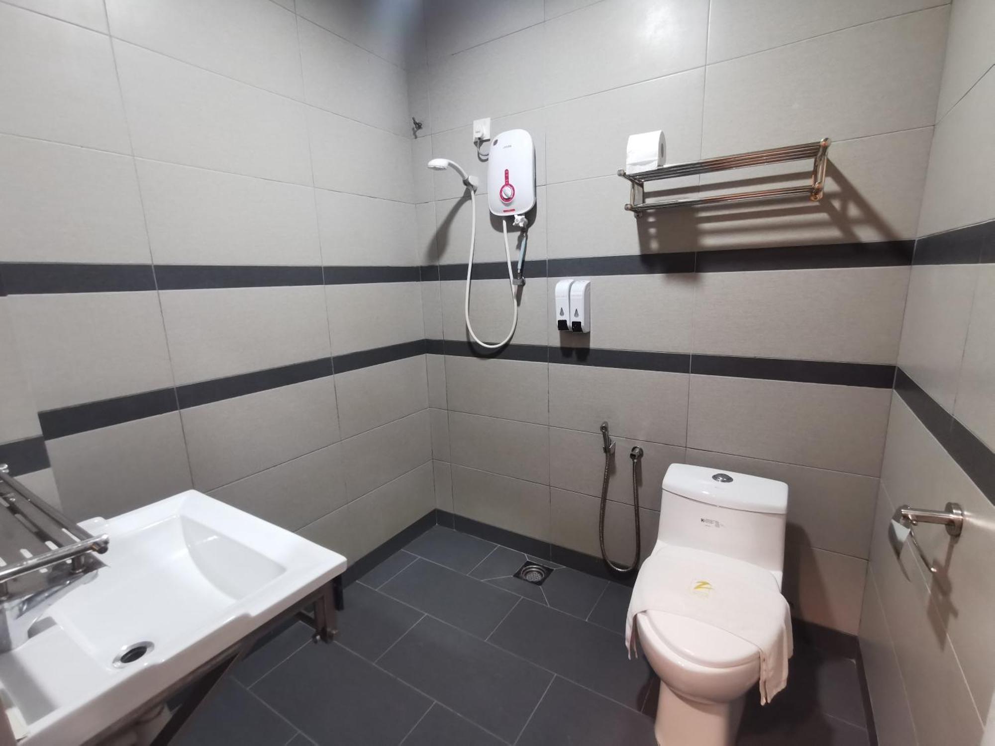 Zenz Hotel Kulai Ngoại thất bức ảnh