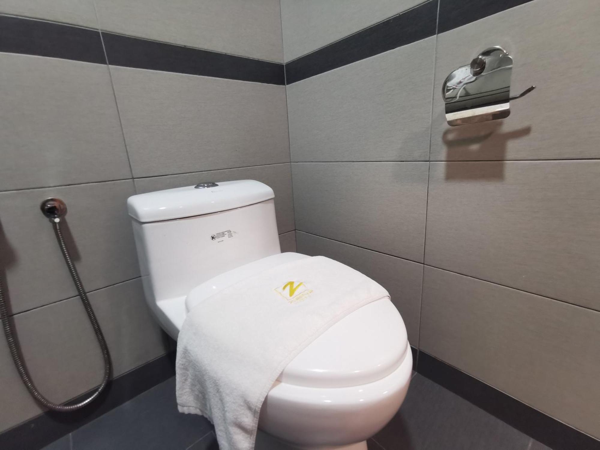 Zenz Hotel Kulai Ngoại thất bức ảnh