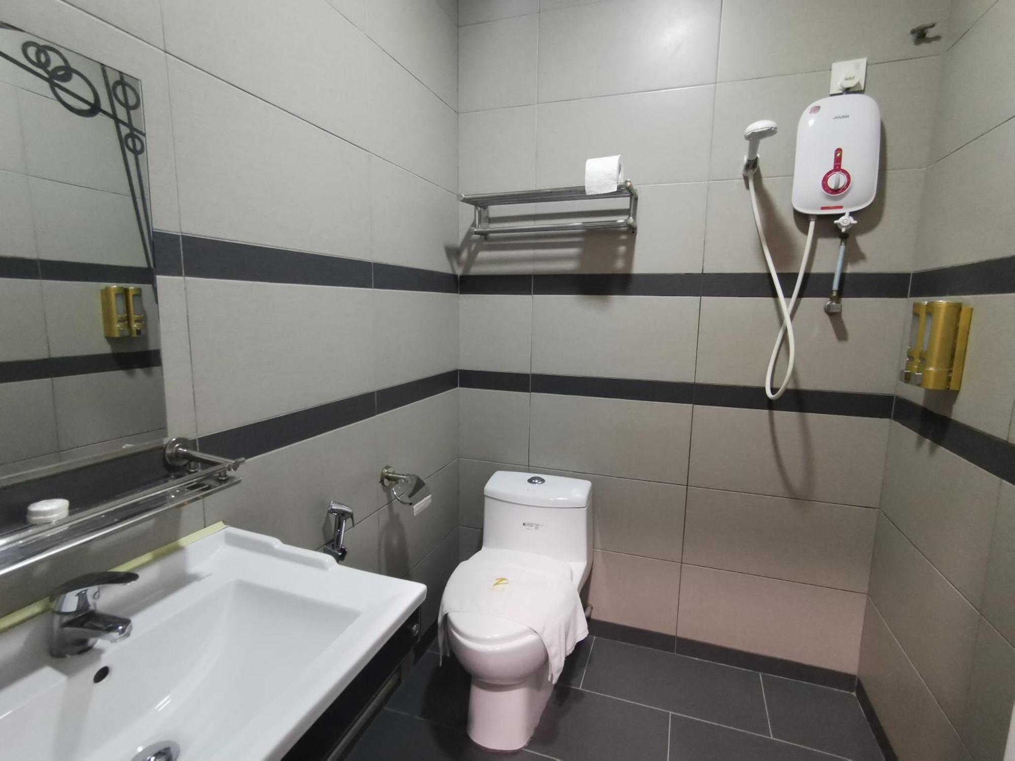 Zenz Hotel Kulai Ngoại thất bức ảnh