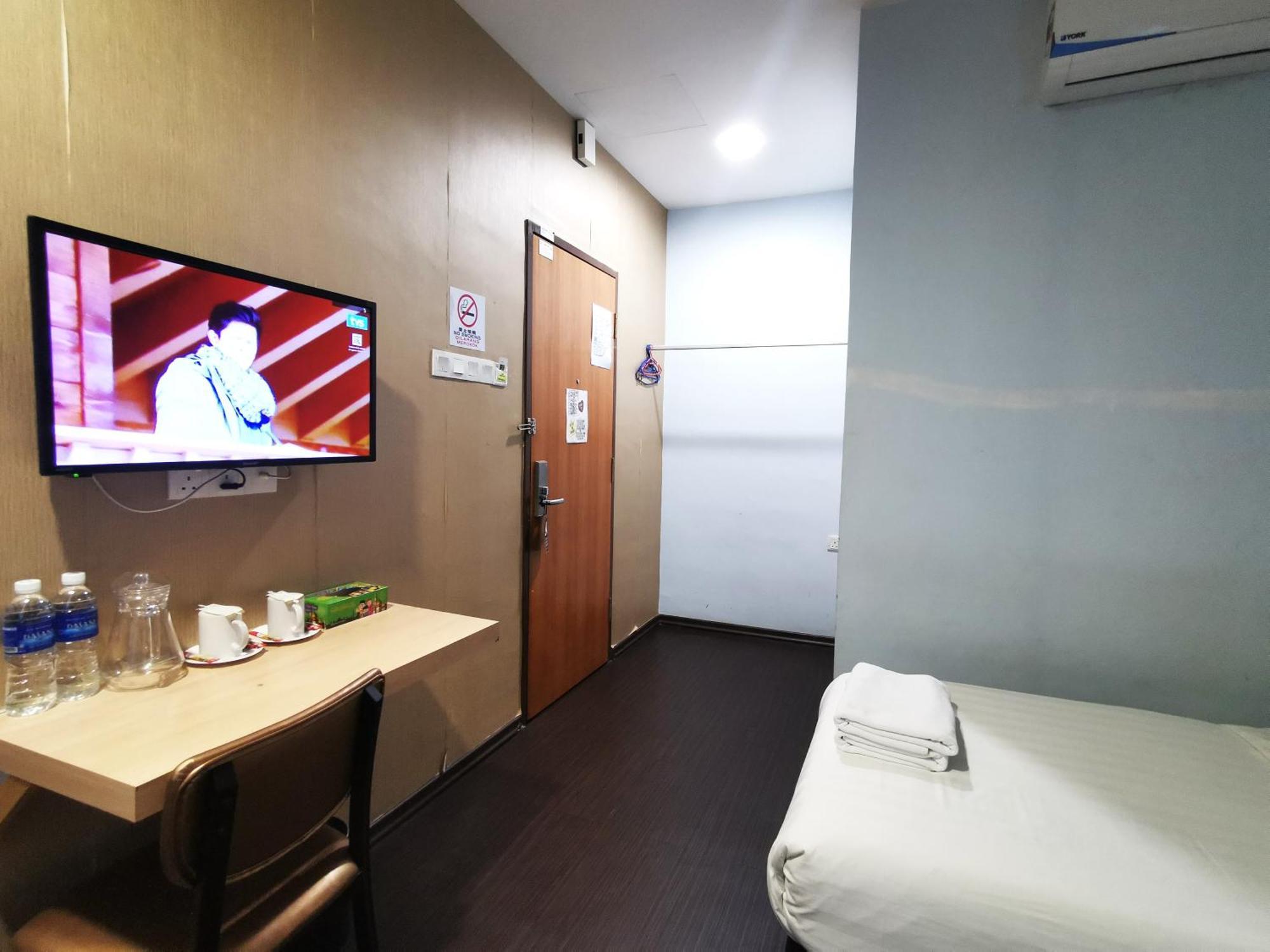 Zenz Hotel Kulai Ngoại thất bức ảnh